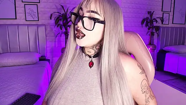 bella-green online show from 09-17-25, 07:37