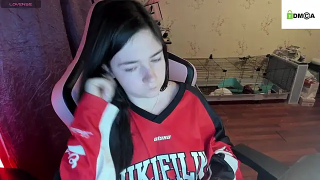 Crazy forest fairy online show from 10-10-25, 09:47