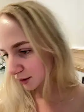 Snapshot of -BalanCe- chatting on 01-07-25, 10:22 -BalanCe- online show from 01-07-25, 10:22