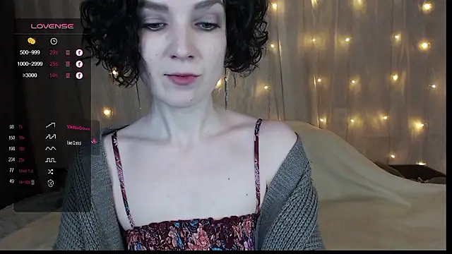 Snapshot of TinaWince chatting on 12-02-24, 04:42 TinaWince online show from 12-02-24, 04:42