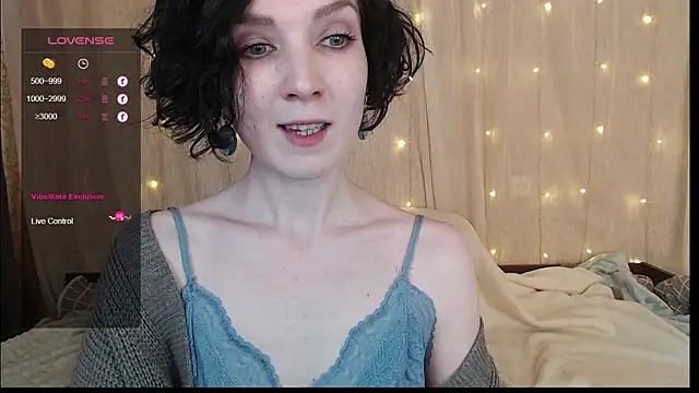 Snapshot of TinaWince chatting on 12-07-24, 07:38 TinaWince online show from 12-07-24, 07:38