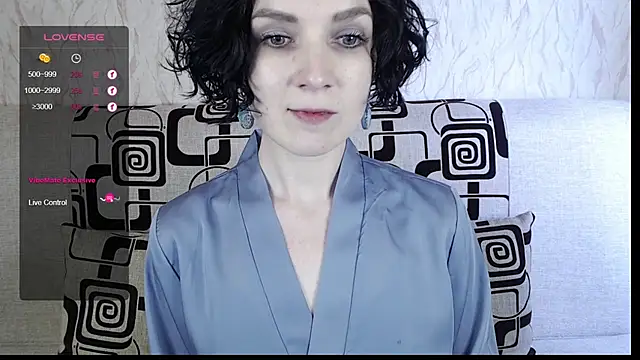 Snapshot of TinaWince chatting on 02-14-25, 08:52 TinaWince online show from 02-14-25, 08:52