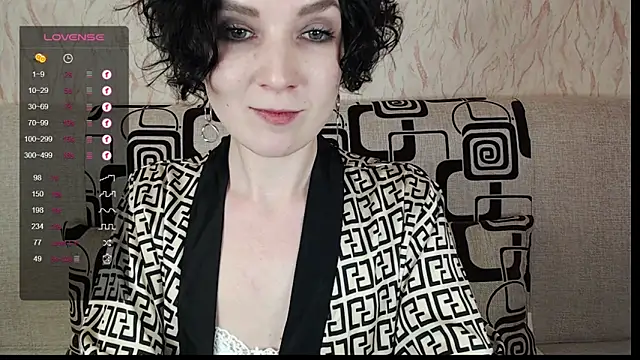 Snapshot of TinaWince chatting on 03-16-25, 08:43 TinaWince online show from 03-16-25, 08:43