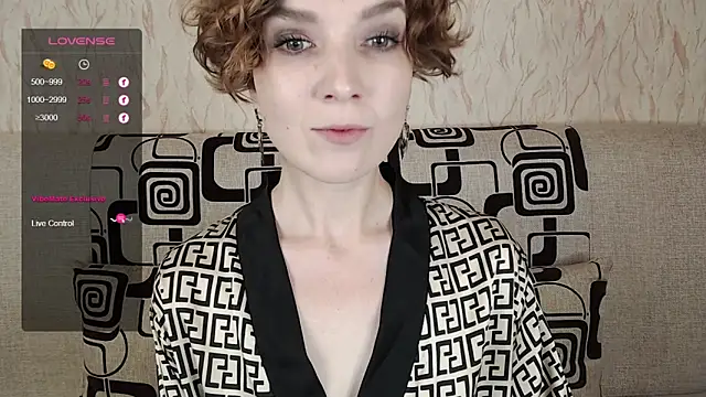 Snapshot of TinaWince chatting on 10-02-25, 04:41 TinaWince online show from 10-02-25, 04:41