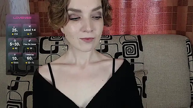 TinaWince online show from 04-30-26, 04:52