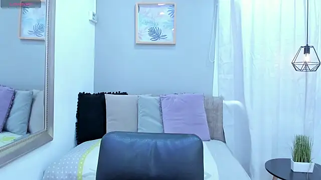  alaiasmile  online show from 10-16-25, 11:22