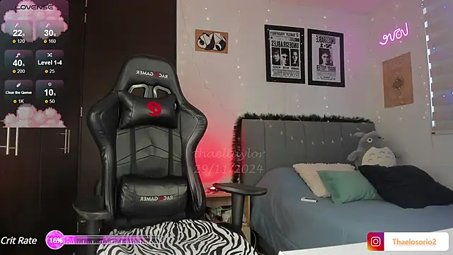 Snapshot of _thaeltaylor chatting on 12-05-24, 04:55 thaeltaylor online show from 12-05-24, 04:55