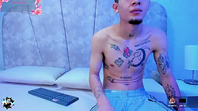 Snapshot of kendalltaylorr chatting on 02-20-25, 02:51 kendalltaylorr online show from 02-20-25, 02:51