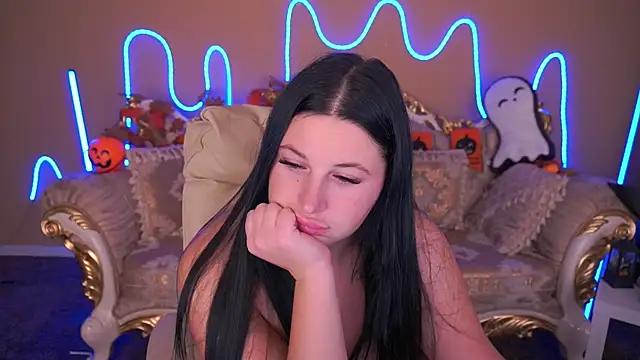 ArianaDarkk online show from 10-31-25, 02:23