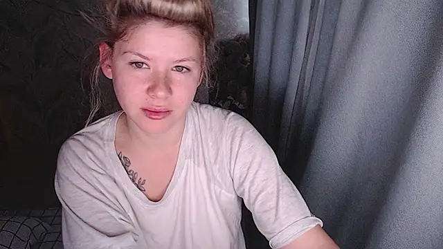 Snapshot of MelissaXKinky chatting on 10-25-25, 02:19 MelissaXKinky online show from 10-25-25, 02:19