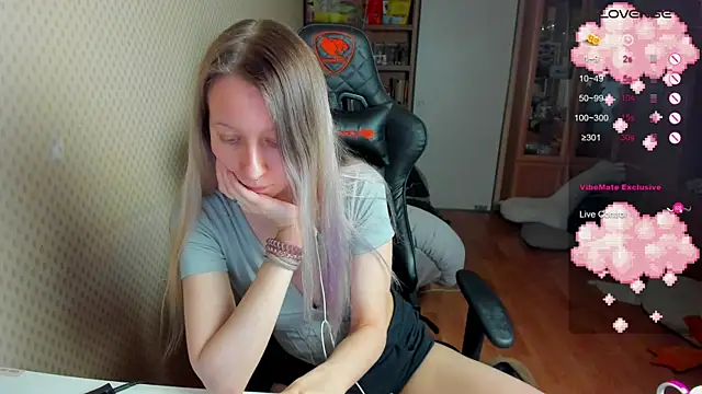 Snapshot of cutieMila chatting on 02-01-25, 08:58 cutieMila online show from 02-01-25, 08:58