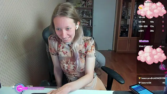 Snapshot of cutieMila chatting on 10-11-25, 09:08 cutieMila online show from 10-11-25, 09:08