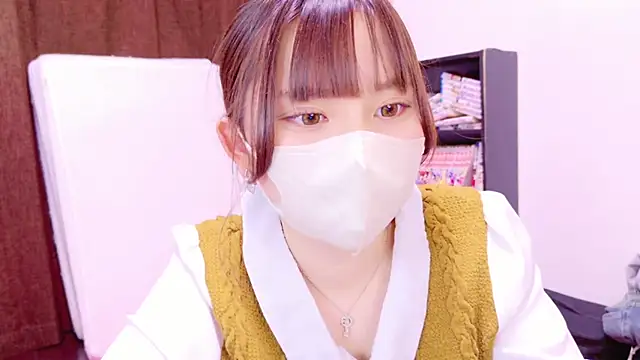 Snapshot of senachinnn chatting on 02-25-25, 12:03 senachinnn online show from 02-25-25, 12:03