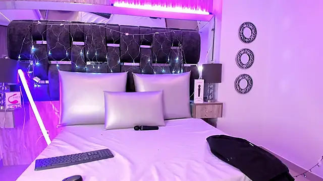 Charlotte Myers online show from 01-31-25, 12:07