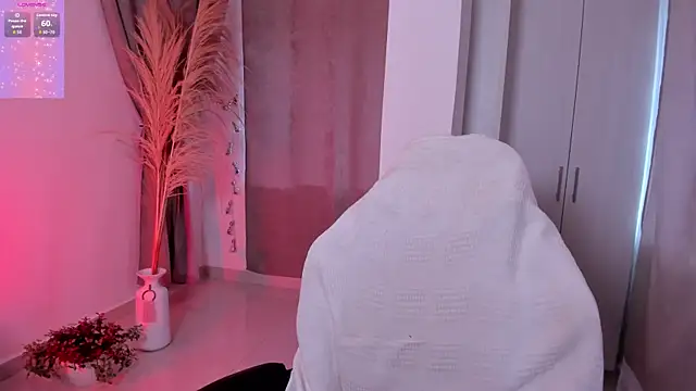 Snapshot of ElissaDominguez chatting on 11-22-25, 02:27 ElissaDominguez online show from 11-22-25, 02:27