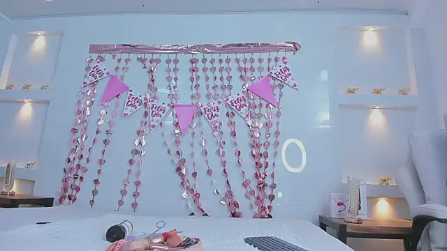 Dalia-Prada online show from 02-10-26, 03:54