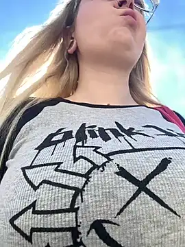 Teya moon  online show from 03-13-25, 10:47