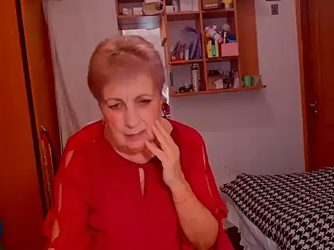 Victoria5643 online show from 12-19-24, 09:06