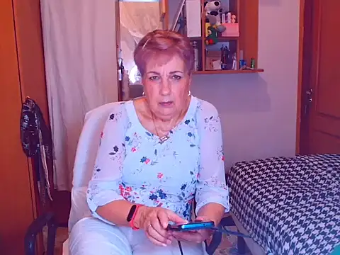 Victoria5643 online show from 02-17-25, 06:37