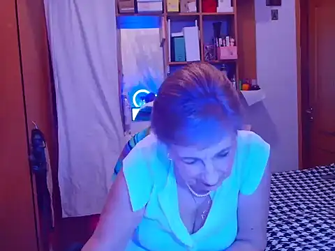 Victoria5643 online show from 03-17-25, 07:48