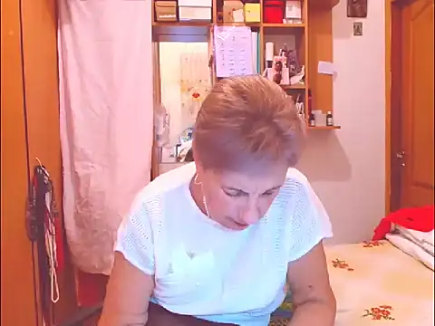 Victoria5643 online show from 09-15-25, 07:25