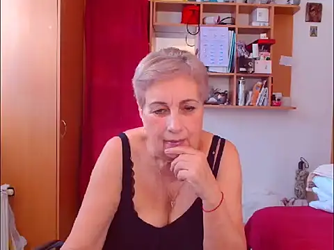 Victoria5643 online show from 10-14-25, 09:10