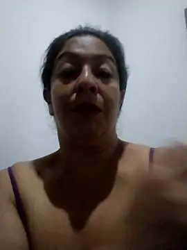 Catalina JH online show from 02-17-25, 07:04