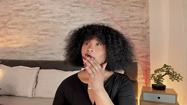 Anneth  M online show from 10-13-25, 06:19