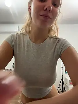 Snapshot of Ketitull chatting on 01-16-26, 08:35 Ketitull online show from 01-16-26, 08:35