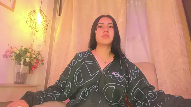 Chanttall  online show from 12-16-24, 09:03