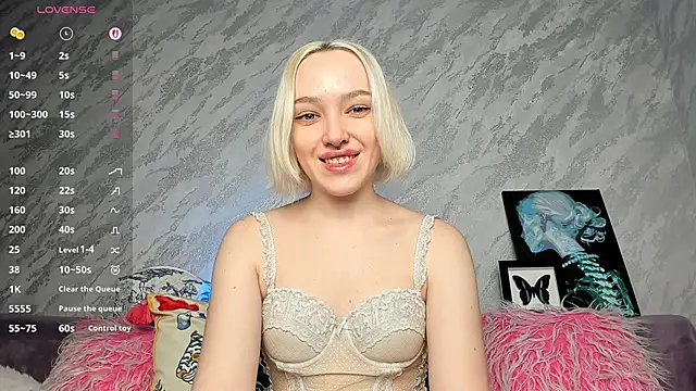 Snapshot of cheryl_mason chatting on 12-14-25, 10:47 cheryl mason online show from 12-14-25, 10:47