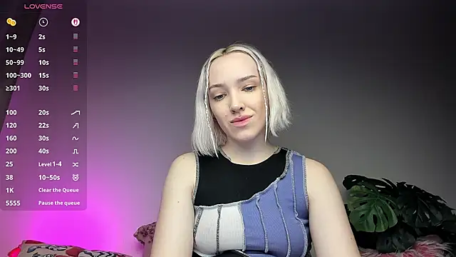 Snapshot of cheryl_mason chatting on 05-14-26, 10:49 cheryl mason online show from 05-14-26, 10:49