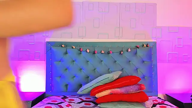 thamara26 online show from 03-10-25, 05:18