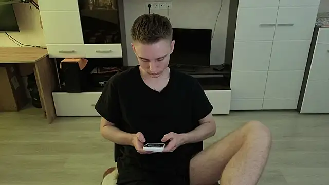 angryzan online show from 04-17-26, 04:59