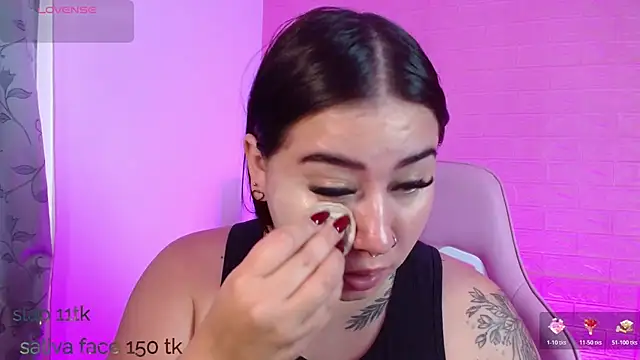  hooly online show from 10-28-25, 01:47