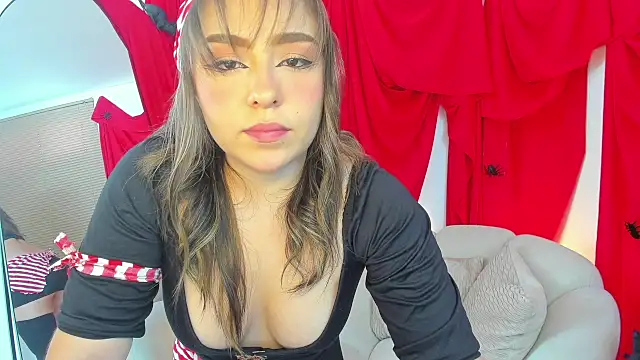 SofiMeza online show from 10-23-25, 07:12