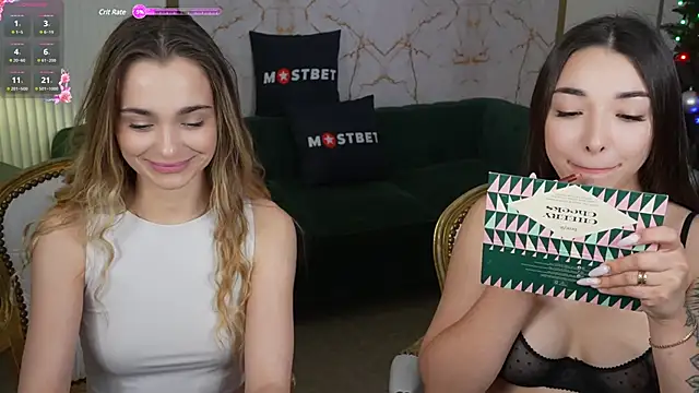 Snapshot of Lana_Pulse chatting on 12-07-24, 07:43 Lana Pulse online show from 12-07-24, 07:43