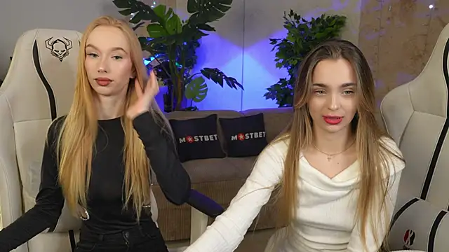 Snapshot of Lana_Pulse chatting on 12-29-24, 11:29 Lana Pulse online show from 12-29-24, 11:29