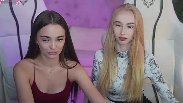 Snapshot of Lana_Pulse chatting on 02-05-25, 11:39 Lana Pulse online show from 02-05-25, 11:39