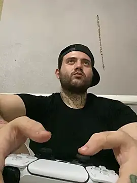 Snapshot of 817raul chatting on 01-26-25, 04:09 817raul online show from 01-26-25, 04:09