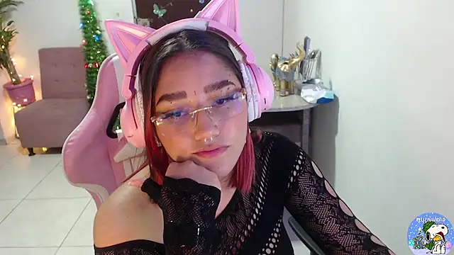 Snapshot of littleangel1_m chatting on 01-09-25, 03:58 littleangel1 m online show from 01-09-25, 03:58