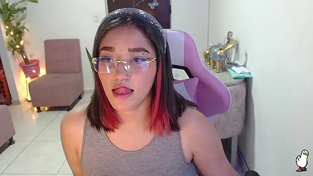 Snapshot of littleangel1_m chatting on 02-26-25, 09:48 littleangel1 m online show from 02-26-25, 09:48