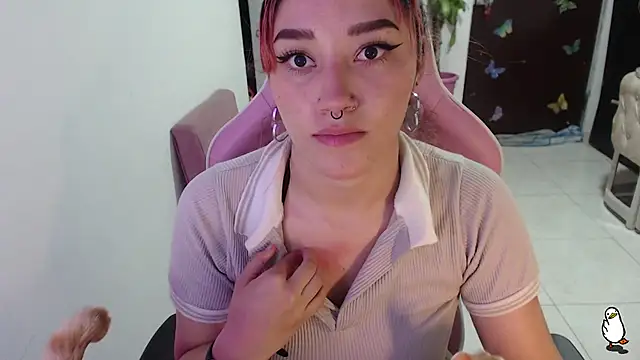 Snapshot of littleangel1_m chatting on 09-13-25, 08:52 littleangel1 m online show from 09-13-25, 08:52