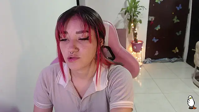 Snapshot of littleangel1_m chatting on 09-17-25, 09:16 littleangel1 m online show from 09-17-25, 09:16