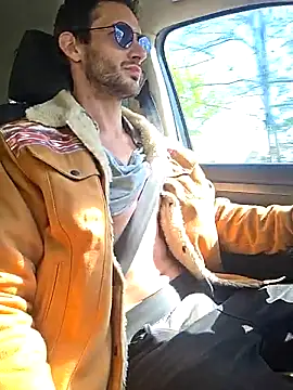 Zeefy online show from 04-25-26, 08:06