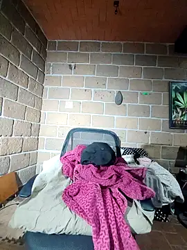 Pitudo20cmm online show from 10-31-25, 05:41