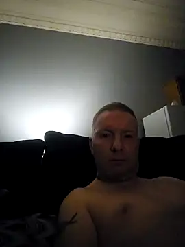 Snapshot of walker1979 chatting on 09-12-25, 10:32 walker1979 online show from 09-12-25, 10:32