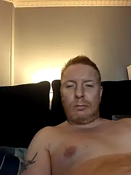 Snapshot of walker1979 chatting on 10-10-25, 09:03 walker1979 online show from 10-10-25, 09:03