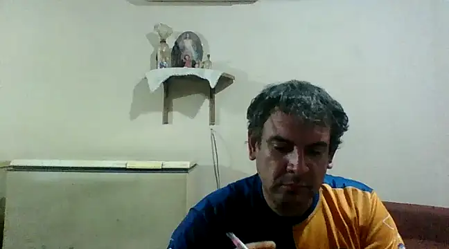 Snapshot of Rodrigo_happy chatting on 01-31-25, 05:51 Rodrigo happy online show from 01-31-25, 05:51