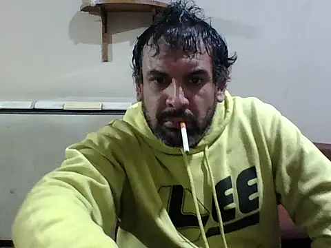 Snapshot of Rodrigo_happy chatting on 09-10-25, 02:44 Rodrigo happy online show from 09-10-25, 02:44